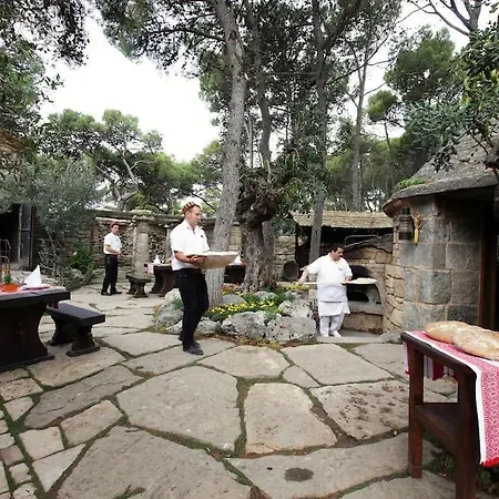 House, 3 Brs, 100 Y Old, 14 Km Np Krka, 35 Km Sea *