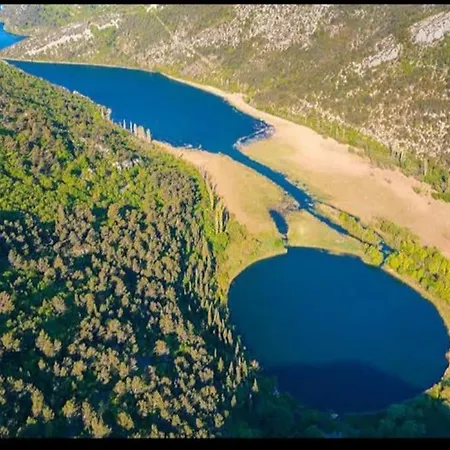 Holiday home House, 3 Brs, 100 Y Old, 14 Km Np Krka, 35 Km Sea *