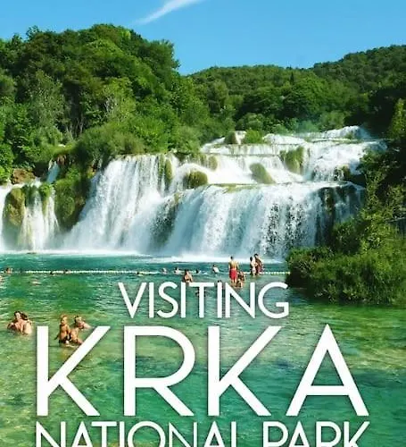 Vakantiehuis House, 3 Brs, 100 Y Old, 14 Km Np Krka, 35 Km Sea Oklaj