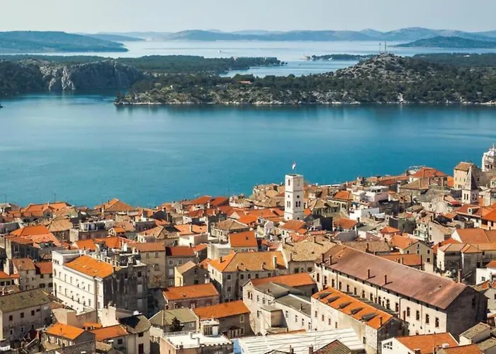 House, 3 Brs, 100 Y Old, 14 Km Np Krka, 35 Km Sea